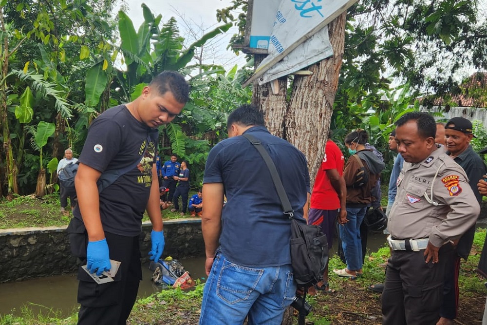 Tabrak Pohon di Pinggir Jalan Samas, Pengendara NMax Terlempar ke Sungai dan Meninggal Dunia