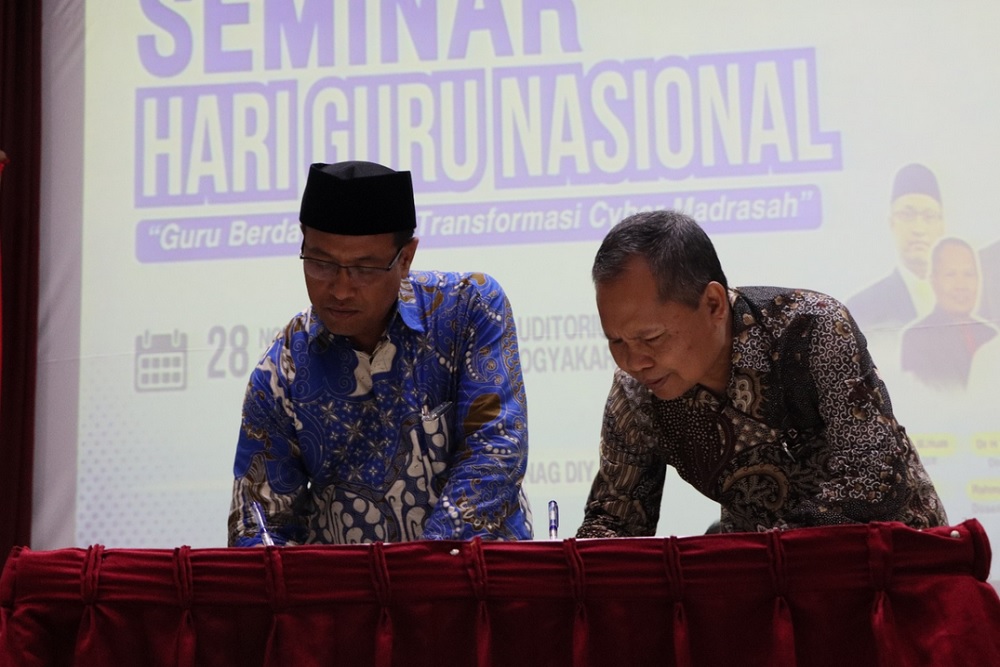 Universitas PGRI Yogyakarta dan Kemenag DIY Jalin Kerja Sama dalam Tridharma Perguruan Tinggi, Gelar Seminar Hari Guru Nasional