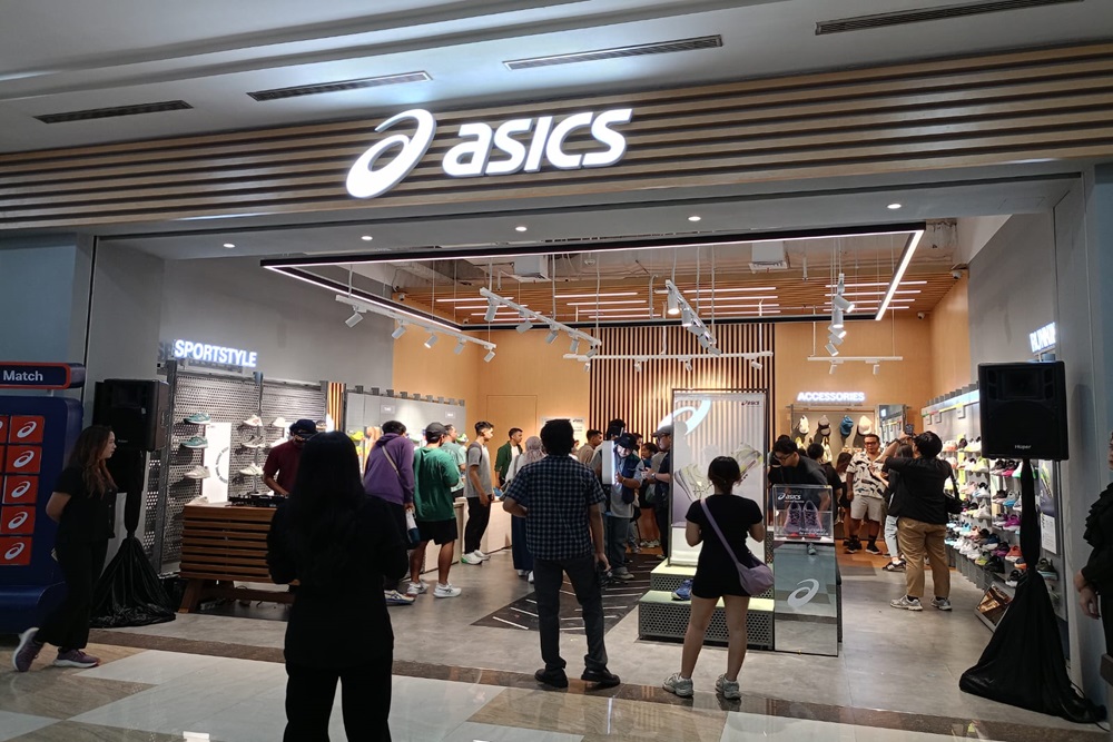 Asics Buka Toko di Jogja, Hadir di Amplaz