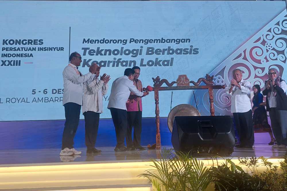 Hadiri Kongres Persatuan Insinyur Indonesia, Ini yang Disampaikan Basuki Hadimuljono