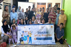 Mahasiswa Universitas Amikom Gelar Pelatihan Pengembangan UMKM di Joho