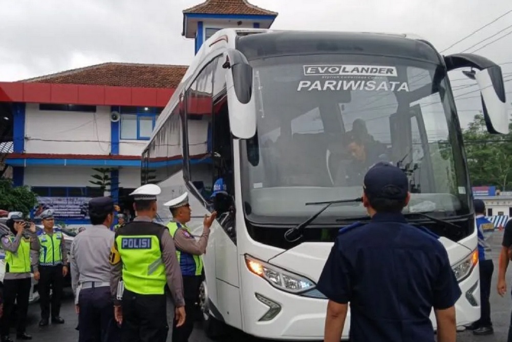 Sambut Musim Libur Akhir Tahun, Tim Gabungan Gelar Ram Check di Terminal Temanggung