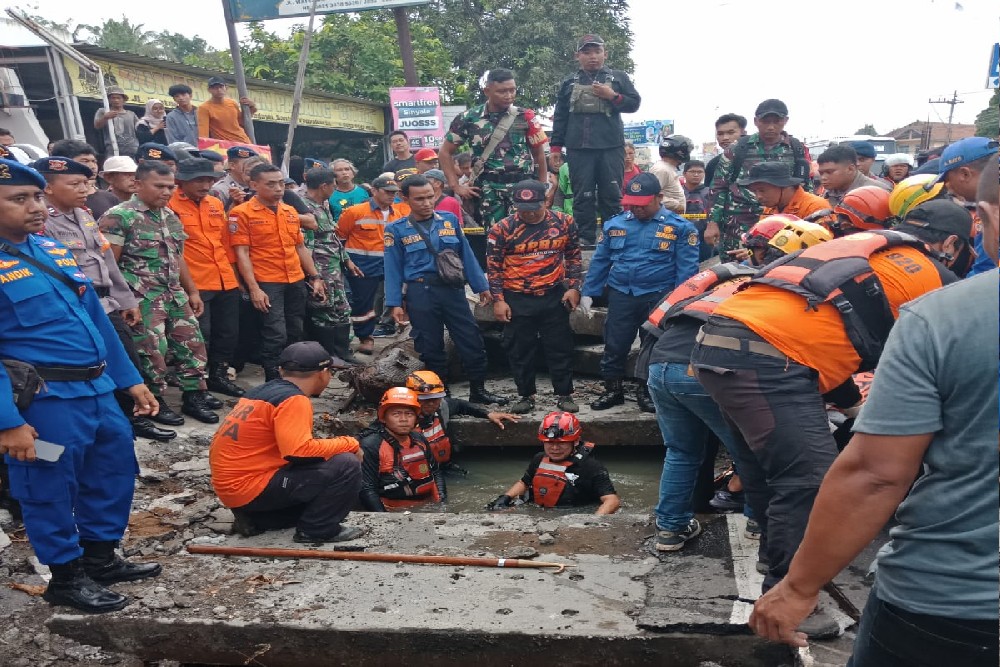 Tercebur Saluran Air di Jalan Jogja-Wates, Lelaki 53 Tahun Ditemukan Meninggal Dunia