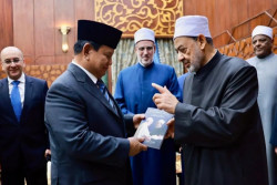 Mempererat Hubungan Keagaamaan dan Kerja Sama Pendidikan, Presiden Prabowo Temui Grand Syek Al-Azhar di Kairo Mesir