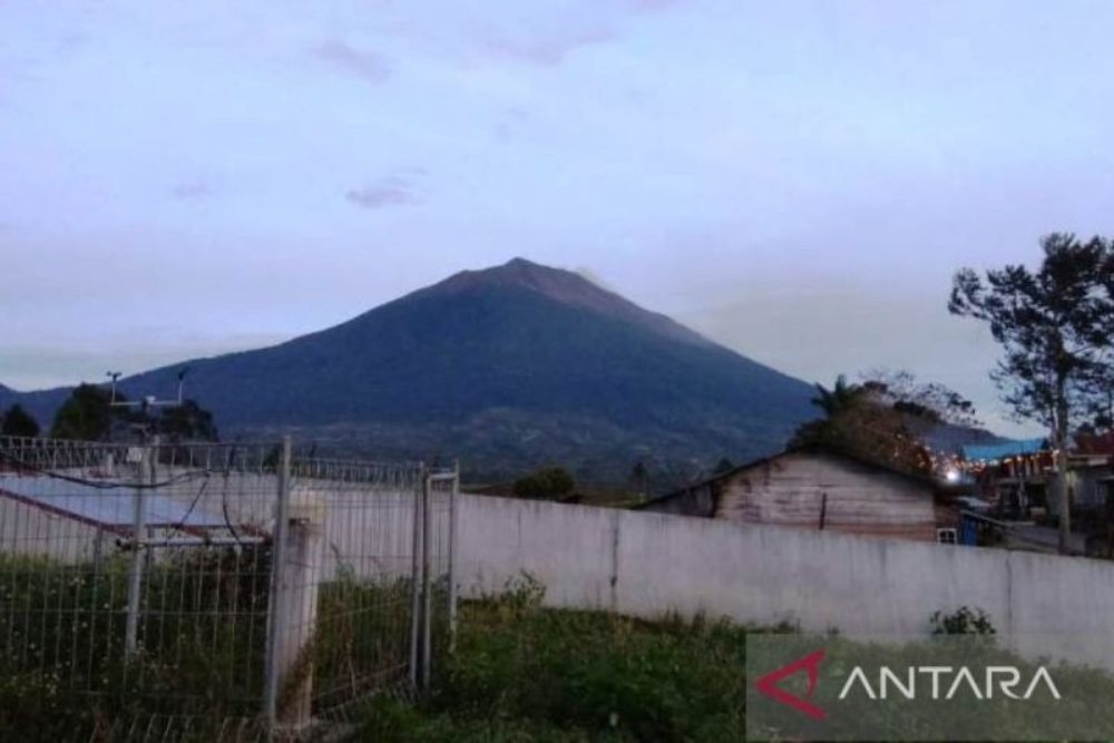 Gunung Kerinci Berpotensi Erupsi Mendadak