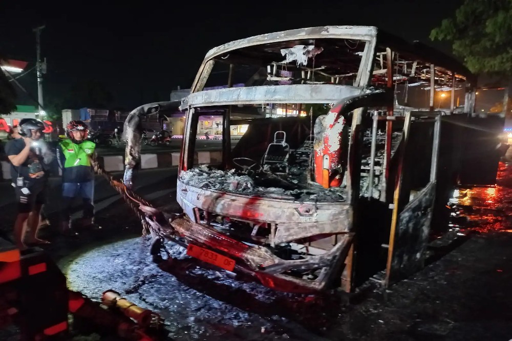 Bus Pariwisata Ludes Terbakar di Jalan Jogja-Solo, Begini Kondisi 34 Penumpang