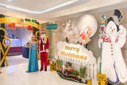 Grand Senyum Hotel Sambut Natal dengan Winter Wonderland