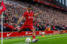 Tolak Perpanjangan Kontrak Liverpool, Bek Timnas Inggris Ini Dikabarkan Pilih Los Blancos