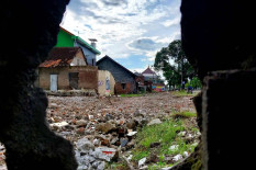 Warga Terdampak Tol Jogja Solo di Pinggir Ring Road Maguwoharjo Mulai Bongkar Bangunan