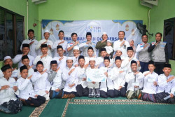 Tahun Baru, PLN UIP JBTB Doa Bersama dengan Keluarga Besar YBM PLN di Dukuh Kupang Timur Surabaya