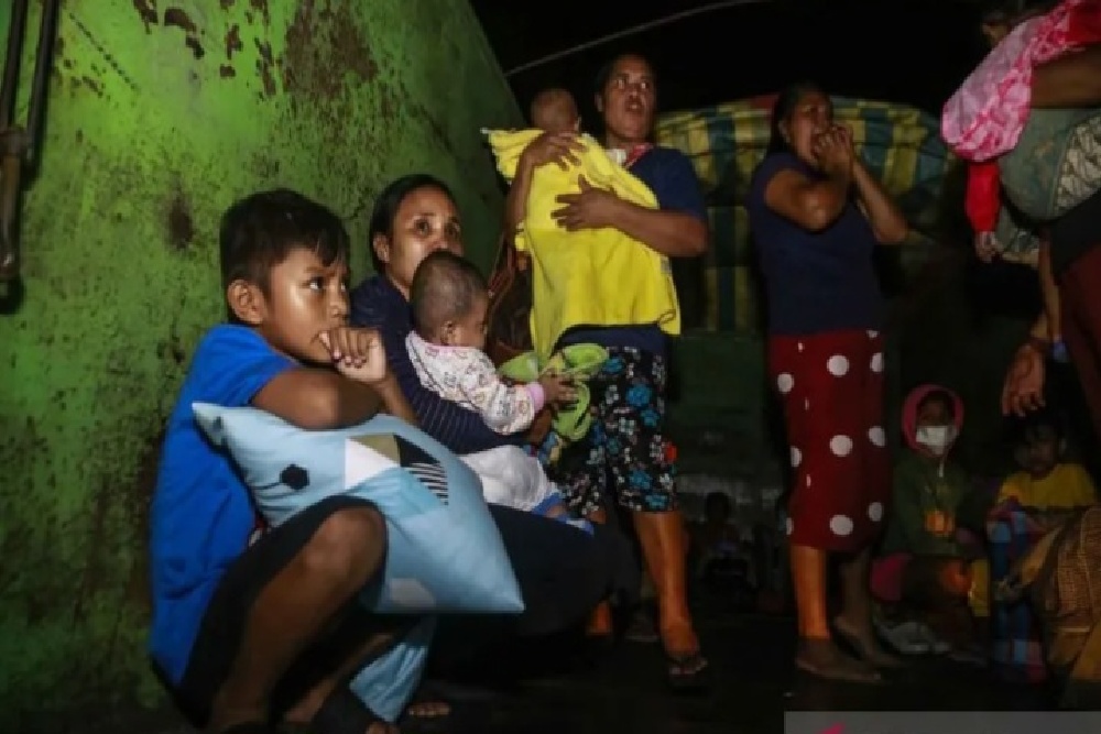 Status Tanggap Darurat Erupsi Gunung Ibu Diterapkan 14 Hari