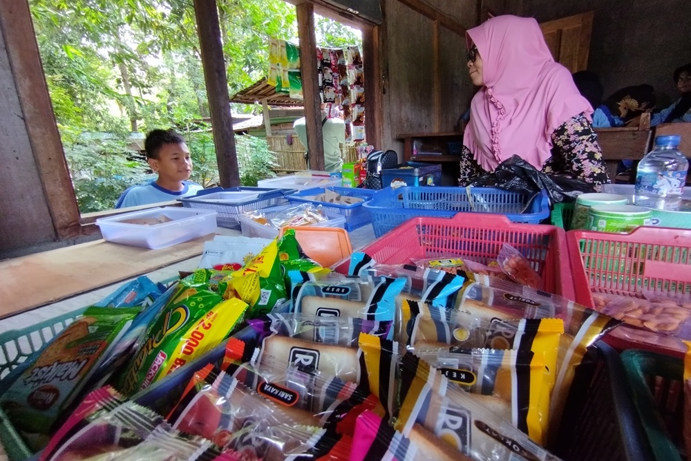 Dampak Makan Bergizi Gratis Kulonprogo, Kantin Sekolah Mengurangi Penjualan