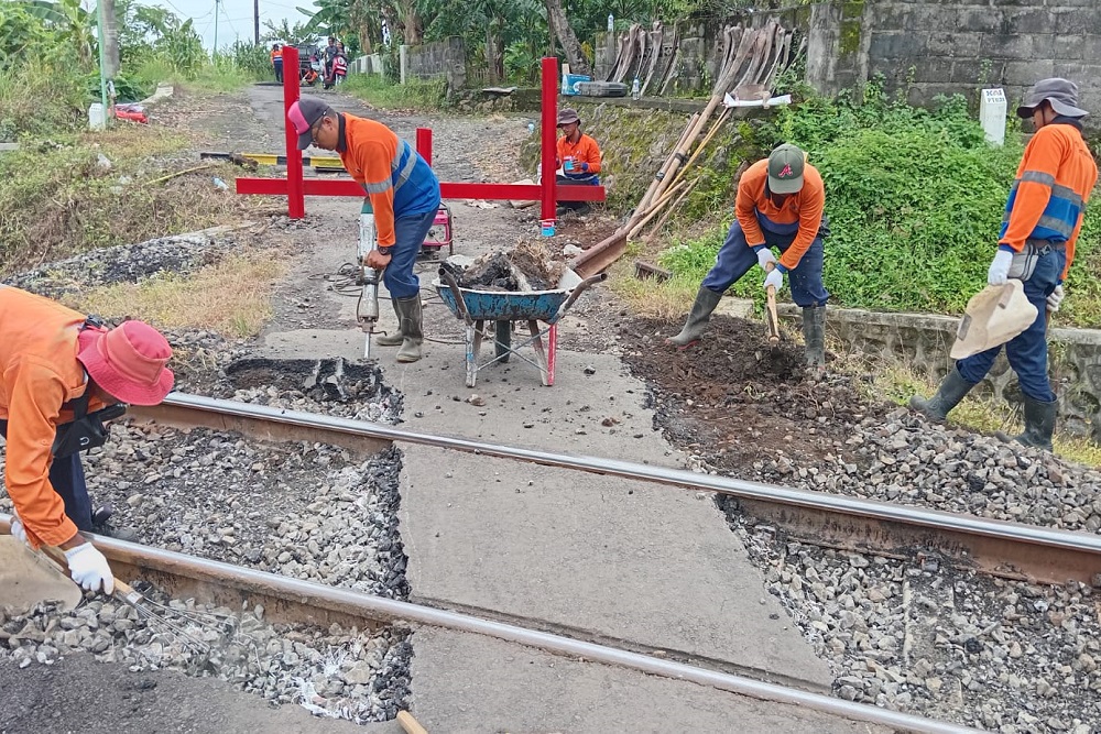 Jelang Pemberlakuan Gapeka, KAI Daop 6 Jogja Tutup Permanen Pelintasan di Sedayu