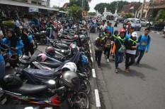 Dilarang Parkir di Atas Trotoar, Restoran dan Kafe Diminta Menyediakan Lahan Parkir Sendiri