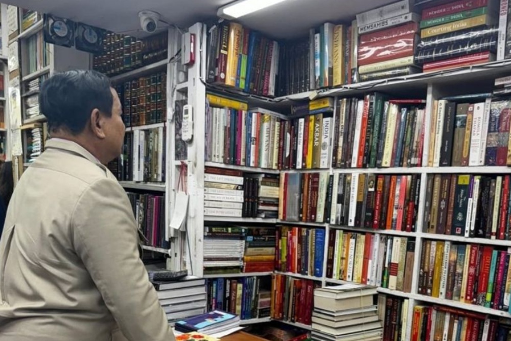 Kunjungan ke India, Prabowo Belanja Buku di Toko Langganannya di New Delhi