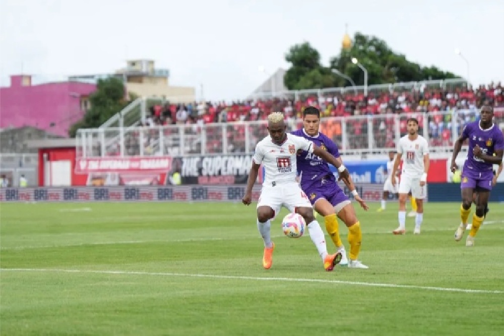 Malut United Taklukkan Persik Kediri dengan Skor 2-1