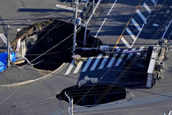 Sinkhole Selebar 10 Meter Muncul di Jepang, Begini Fakta-Faktanya