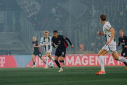 Hasil Bundesliga Moenchengladbach vs Eintracht Frankfurt: Skor 1-1, Calon Klub Kevin Diks Gagal Raih Poin Penuh di Kandang