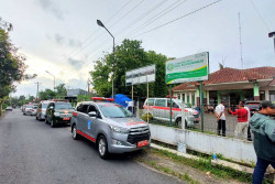 Ratusan Warga Tempel Diduga Keracunan Makanan Hajatan, Begini Kondisi Mereka