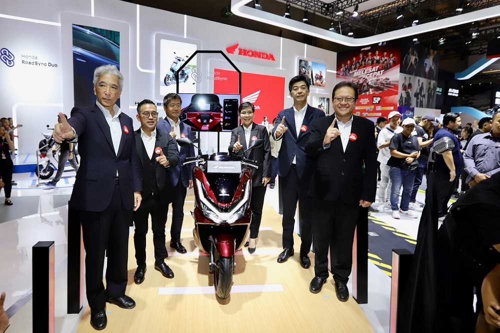 Kecanggihan Honda PCX 160 RoadSync dan Motor Listrik Futuristik di IIMS 2025