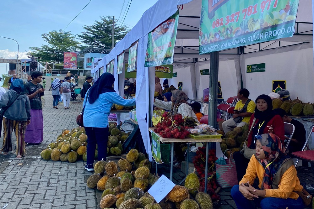 Heboh Buah Kulonprogo, 4 Ton Durian hingga Rambutan Ludes Terjual