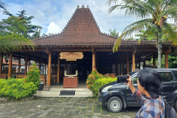 Resto Jati Kuno Sleman Beralih Jadi Dapur Umum MBG