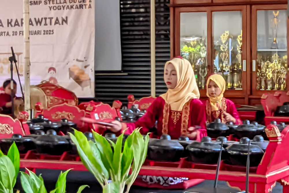 HUT Ke-54, SMP Stella Duce 2 Gelar Lomba Cerdas Cermat hingga Seni Budaya