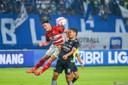 Persib vs Madura United, Laskar Sakera Tahan Imbang Maung Bandung