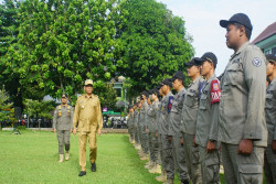 Satpol PP Jadi Garda Depan Tangani Sampah Liar di Jogja