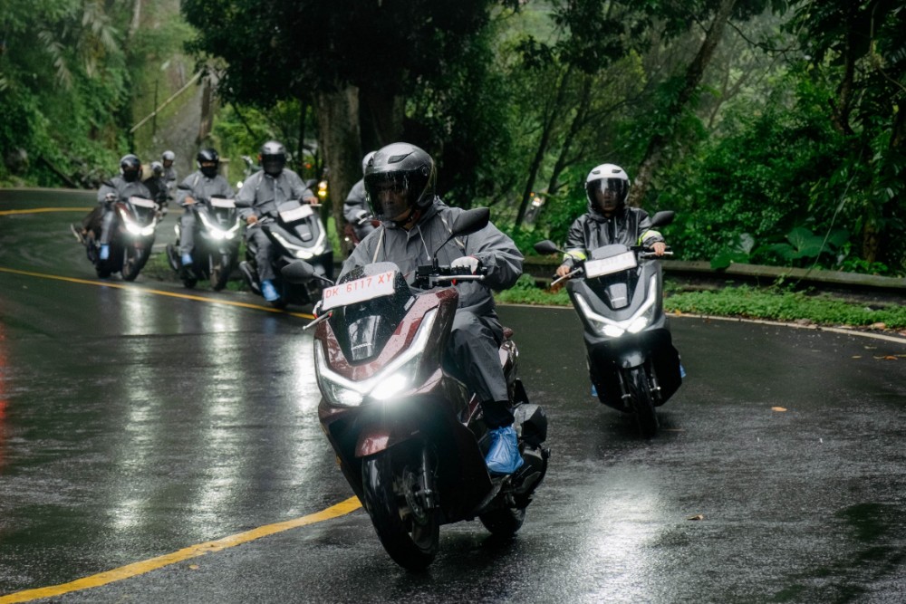 Terbaru dari Honda PCX160, Tetap Terkoneksi dan Bebas Ribet dengan Honda RoadSync