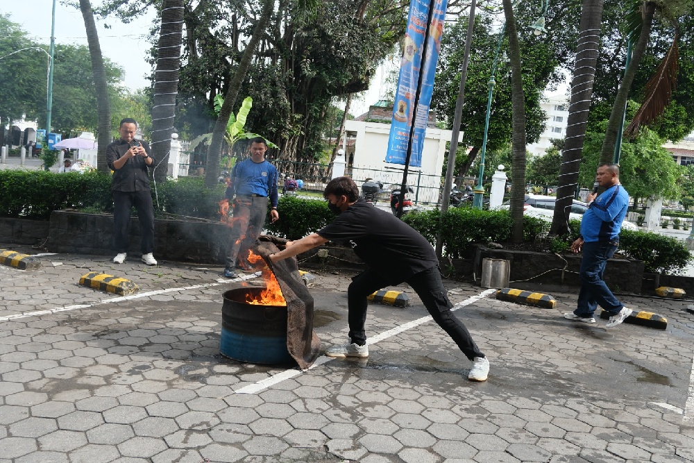 Hadapi Ramadan dan Libur Lebaran, Plaza Malioboro Gelar Bulan K3 Nasional dengan Pelatihan Damkar