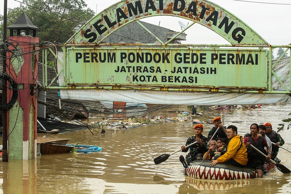 Banjir Bekasi, Ratusan Gardu Listrik PLN Dipadamkan Sementara