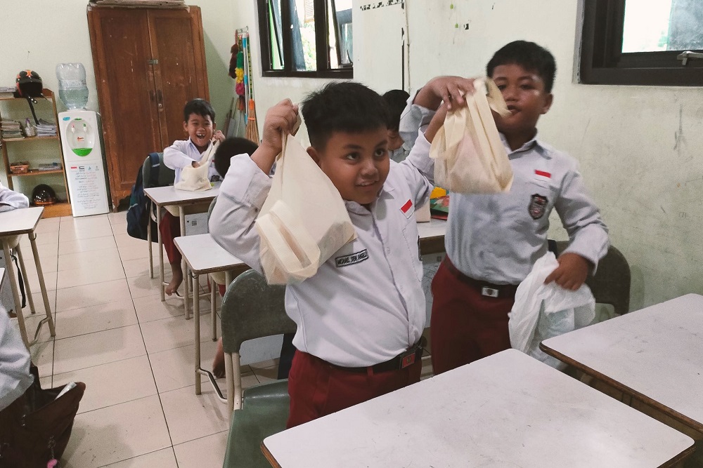 Biar Hemat, Siswa Wajib Kembalikan Tote Bag Wadah Makan Bergizi Gratis di Gunungkidul