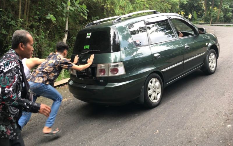 Mudik Lebaran 2025: Petugas Disiagakan di Tanjakan Cinomati hingga Jembatan Kretek 2