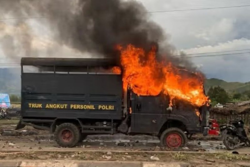 Kerusuhan Wamena Papua: 6 Orang Terluka dan 7 Mobil Dibakar, Terjadi Saat Syukuran Pelantikan Bupati Jayawijaya