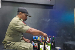 Beroperasi Saat Ramadan, Puluhan Botol Miras Disita Satpol PP Kulonprogo dari Dua Tempat