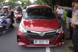 Pria yang Ditemukan Meninggal Dalam Mobil di Ring Road Selatan, Ternyata Orang Sewon