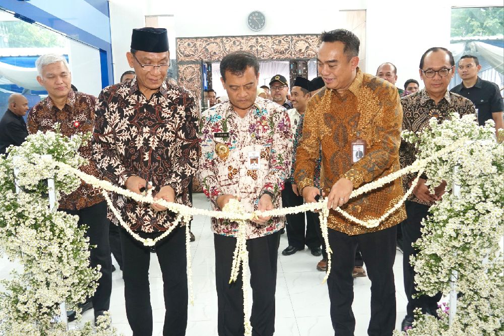 Gubernur Jawa Tengah Resmikan Kantor Bank Jateng Cabang Syariah Yogyakarta