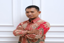 HIKMAH RAMADAN: Puasa Ramadan Membentuk Kesalihan Pribadi dan Kesalihan Sosial