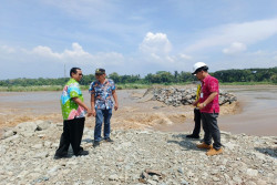 Konstruksi Perbaikan Groundsill Srandakan Tergerus Aliran Sungai
