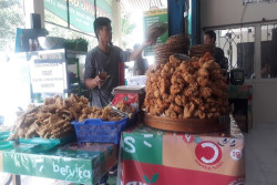 Warung Makan Jagoan Mahasiswa UII Jogja