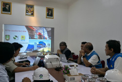 Dukung Biomassa, EVP Aneka Energi Baru Terbarukan Bersama General Manager PT PLN UIP JBTB Tinjau PTLSa Putri Cempo Surakarta