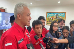 Ganjar Tegaskan Hasto Kristiyanto Masih Aktif Sebagai Sekjen PDI Perjuangan