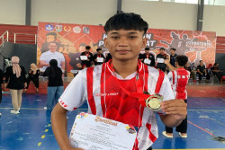Mahasiswa UPY, Andreyan Lintang Saputra, Raih Emas di Kejuaraan Nasional Pencak Silat Diponegoro Championship II 2025