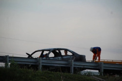 Mobil Sedan Terbakar di Tol Jogja Solo