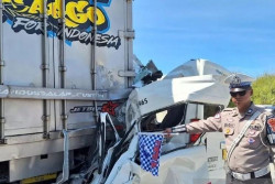 Kecelakaan Maut di Tol Cisumdawu, Toyota Hiace Hantam Mobil Boks, 3 Tewas dan 4 Korban Lainnya Terluka