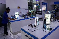 Persaingan Ponsel Lipat Makin Ketat, dari Samsung, Huawei, hingga Xiomi