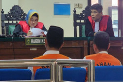 Polisi di Semarang Jadi Penyelenggara Judi Sabung Ayam, Dihukum 1,5 Penjara