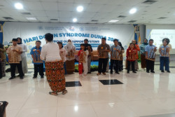 Fasilitasi Anak dengan Down Syndrome Pamerkan Karya dan Pementasan Seni