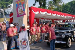 Kenalkan Potensi Wisata, Wali Kota Magelang Lepas Peserta Reli Mobil Kuno 2025